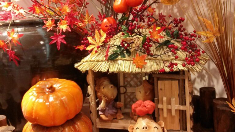 Seasonal Decor Storage